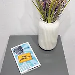 Stylisches Design - Zentrum - Mit Parking - 2 Schlafzimmer - Homeoffice - Wlan Und Tv - Waschmaschine - 500m Zum Hbf - Paare - Geschaeftsreisende - Messe - Workation شقة