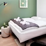 شقة Stylisches Design - Zentrum - Mit Parking - 2 Schlafzimmer - Homeoffice - Wlan Und Tv - Waschmaschine - 500m Zum Hbf - Paare - Geschaeftsreisende - Messe - Workation *