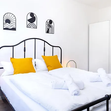 Apartment Stylisches Design - Zentrum - Mit Parking - 2 Schlafzimmer - Homeoffice - Wlan Und Tv - Waschmaschine - 500m Zum Hbf - Paare - Geschaeftsreisende - Messe - Workation *