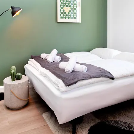 Apartment Stylisches Design - Zentrum - Mit Parking - 2 Schlafzimmer - Homeoffice - Wlan Und Tv - Waschmaschine - 500m Zum Hbf - Paare - Geschaeftsreisende - Messe - Workation *